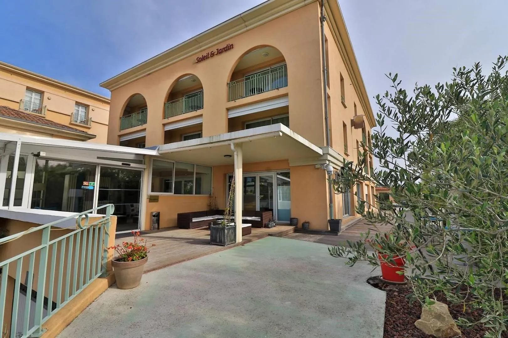 Hotel Sanary, Soleil Et Jardin - Renovation Hiver 2024-25
