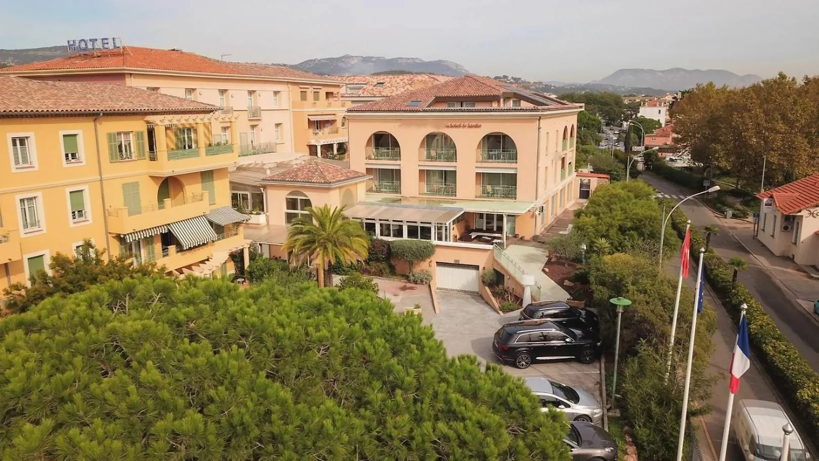 Hotel Sanary, Soleil Et Jardin - Renovation Hiver 2024-25