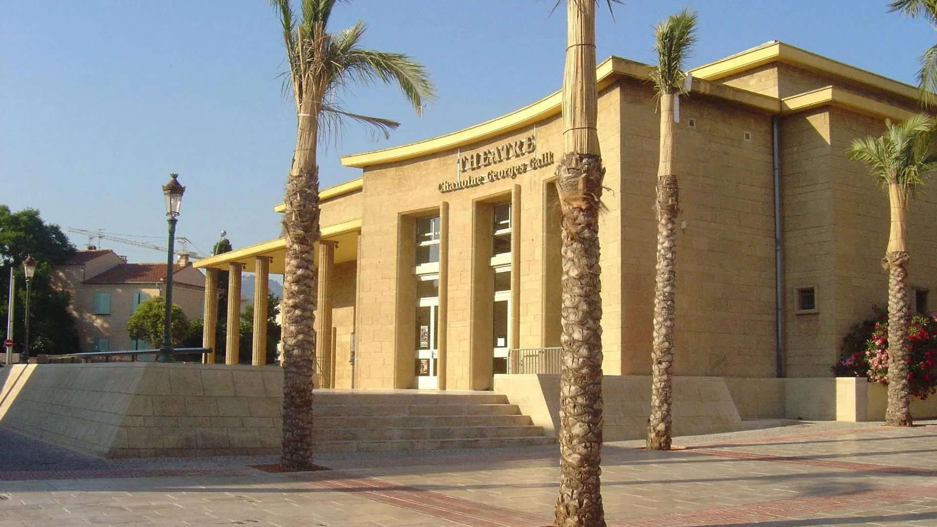 فندق بيست ويسترن سولاي إيه جاردن 4*, ساناري سور مير