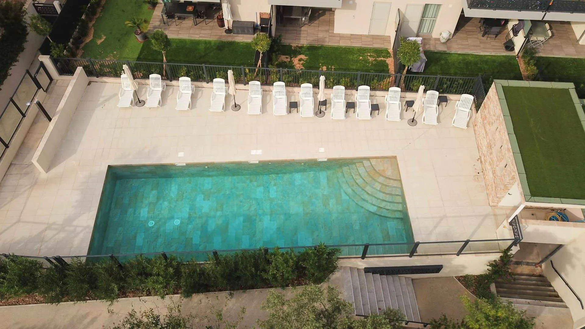 Hotel Sanary, Soleil Et Jardin - Renovation Hiver 2024-25